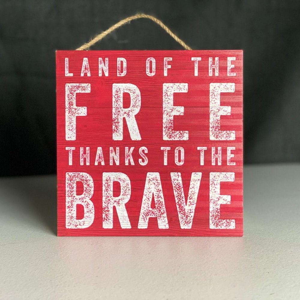 Patriotic Hanging Wall Decor